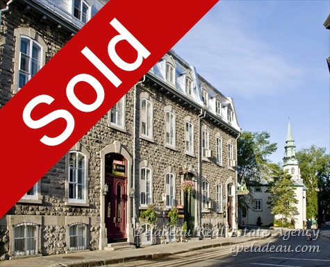 77 Rue Ste-Anne #200