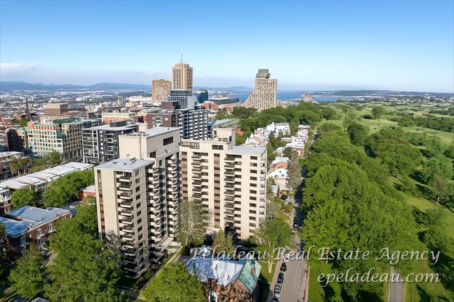 10 Rue de Bernières #804