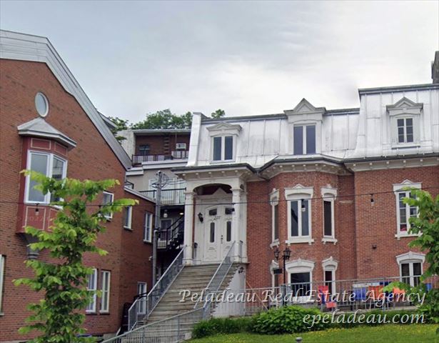 227 Rue St-Jean