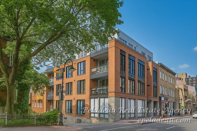 500 Rue St-Jean #303