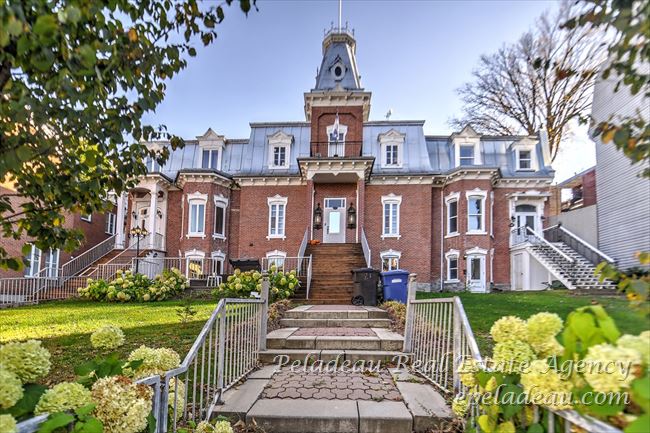 215 Rue St-Jean